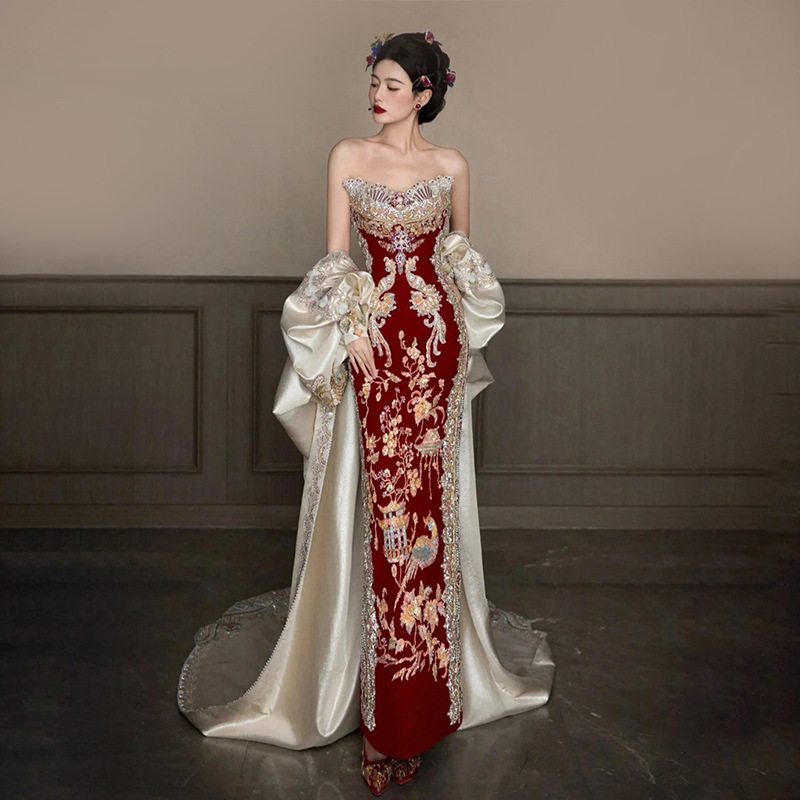 Embroidery In Indonesia - Xiuhe Kleding 2026 Nieuwe Tube Top
