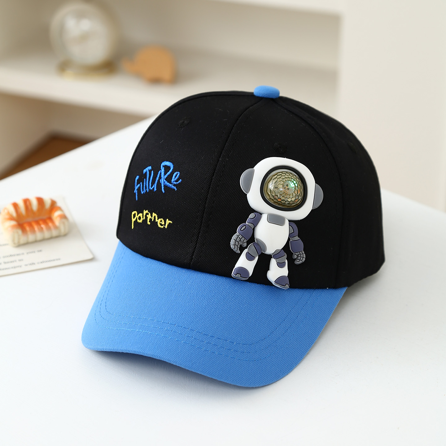 Embroidery Letter - Zachte rubberen robotpop voor kinderen met