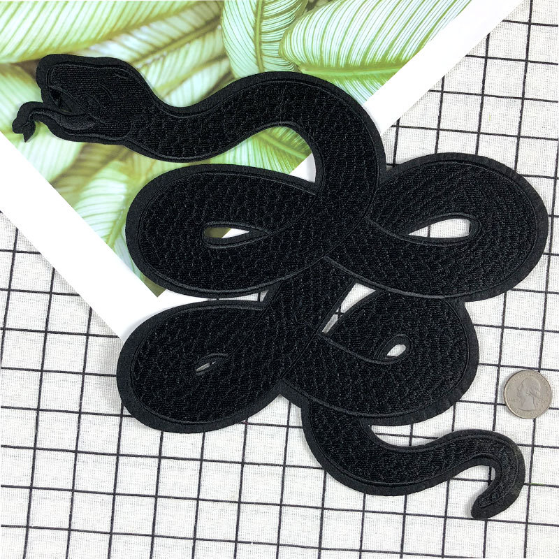 1Pc Black Snake Borduurpatch O - Embroidery Alpha recensie en prijs